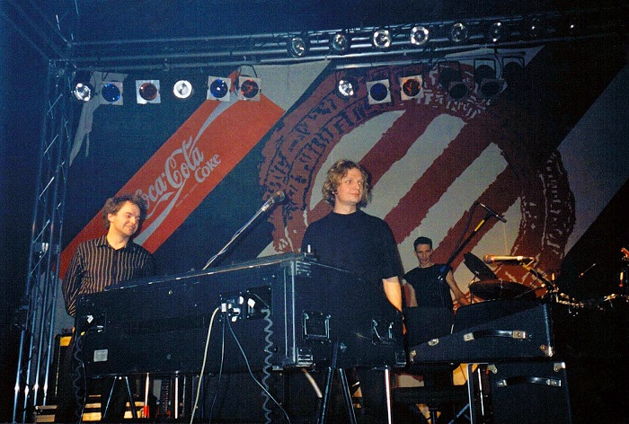 Koncert Republiki na trasie, promującej album „Siódma pieczęć". Szczecin, 1993 r., fot. Ewa Malesza (źródło:materiały prasowe organizatora)