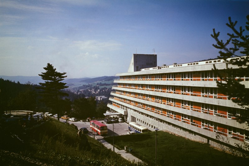© fot. Zbigniew Łagocki. „Krynica. Sanatorium Budowlani”, lata 70-te (źródło: materiały prasowe organizatora)