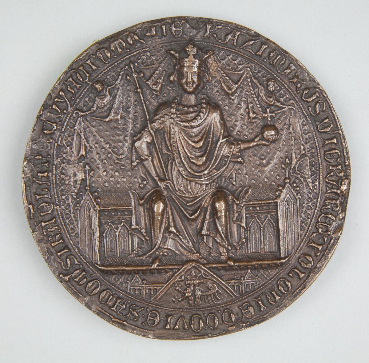 Odlew awersu pieczęci majestatycznej króla Kazimierza Wielkiego (źródło: materiały prasowe MNK)