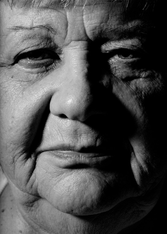 Anna, 67 lat, Izabela Łapińska „Naga twarz” (źródło: materiały prasowe)