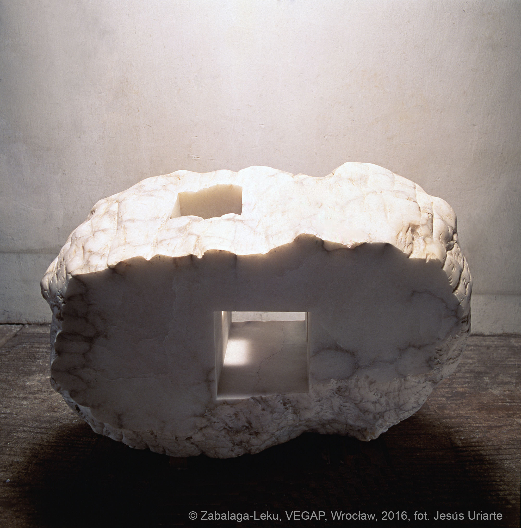 Eduardo Chillida, „Elogio de la luz xx” („Eulogy to the light xx”), fot. Jesús Uriarte (źródło: materiały prasowe organizatora)