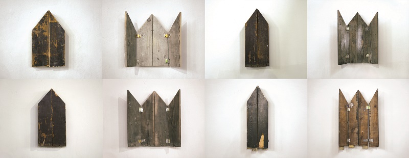 Michał Klasik, „Retambulum”, małe obiekty, około 60 x 30 cm każdy, drewko, 2014 (źródło: materiały prasowe)