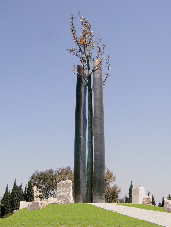 Czesław Dźwigaj, Pomnik Tolerancji na wzgórzu Armon Hanatziv w Jerozolimie, 2008 (źródło: materiały prasowe organizatora)