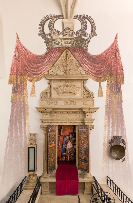 Szafa ołtarzowa w Starej Synagodze, rekonstrukcja drzwi i kotary iluzjonistycznej (źródło: materiały prasowe organizatora)