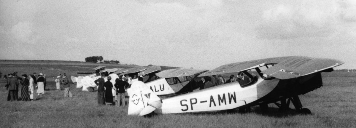 Nowe samoloty Aeroklubu Krakowskiego, fot. Agencja Fotograficzna „Światowid”, 1935 r. (źródło: materiały prasowe organizatora)
