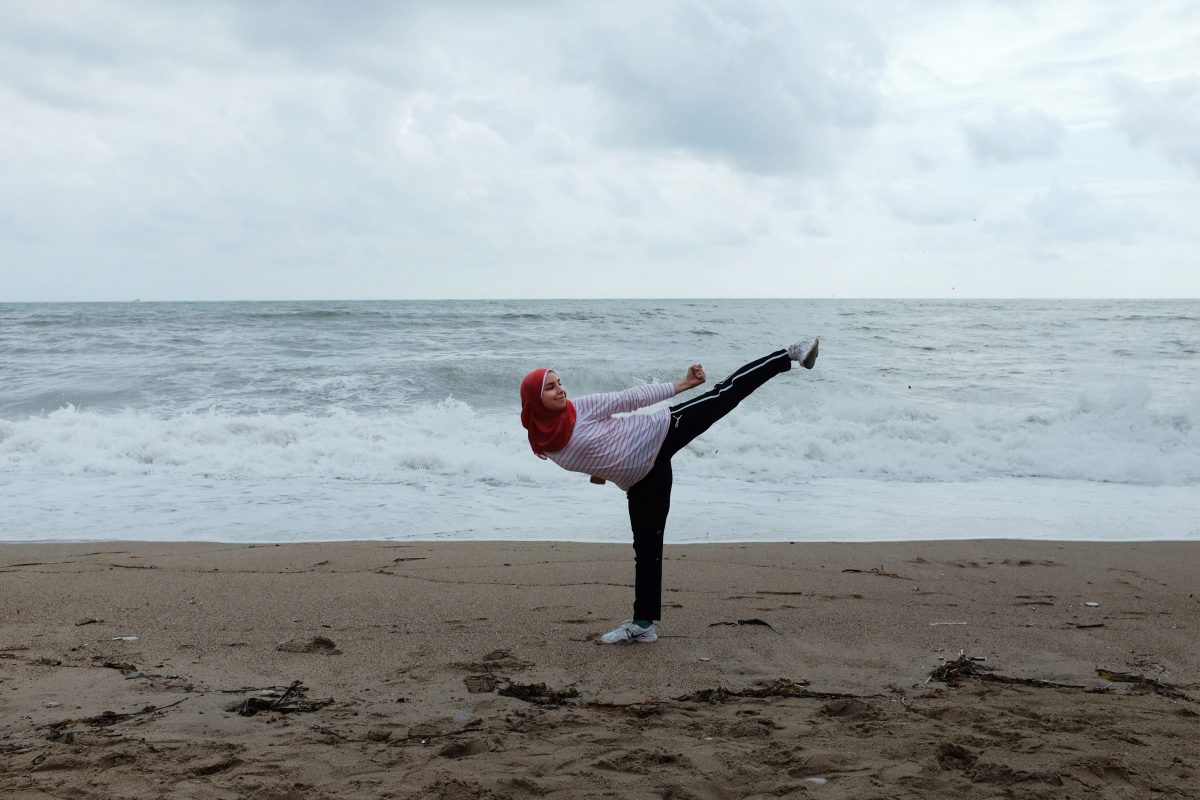 Michał Korta, cykl „Balkan Playground” (Randa, egipska reprezentacja karate, Sutomore, Czarnogóra), 2014 (źródło: materiały prasowe organizatora)