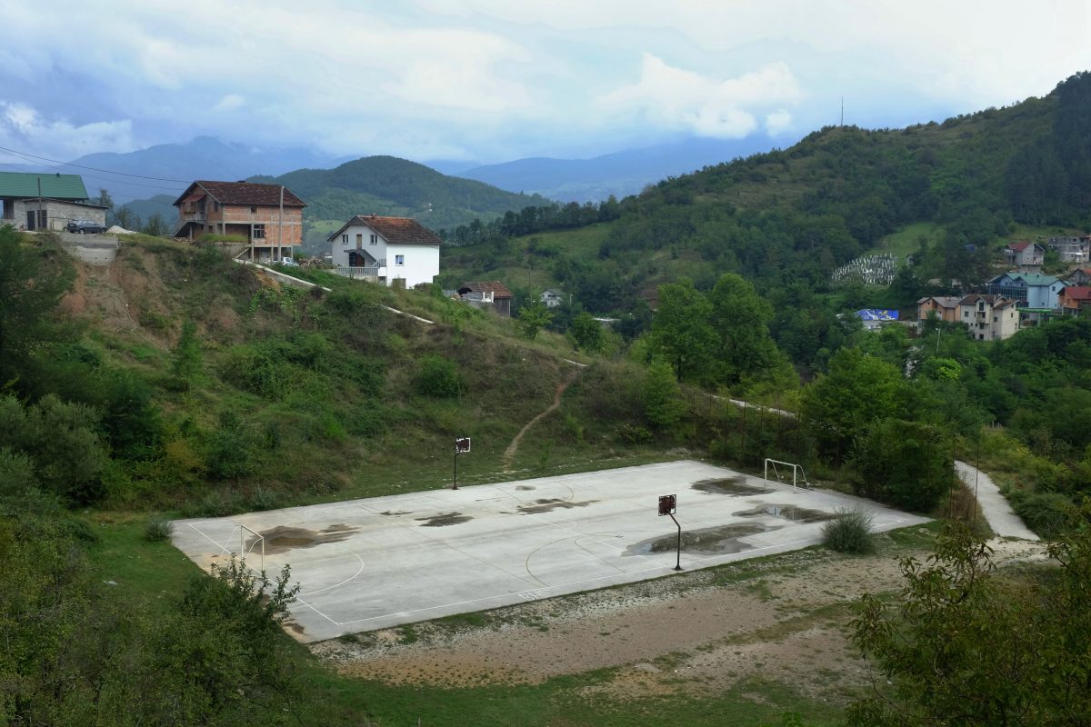 Michał Korta, cykl „Balkan Playground” (Valdanos, Ulcinj, Czarnogóra), 2014 (źródło: materiały prasowe organizatora)