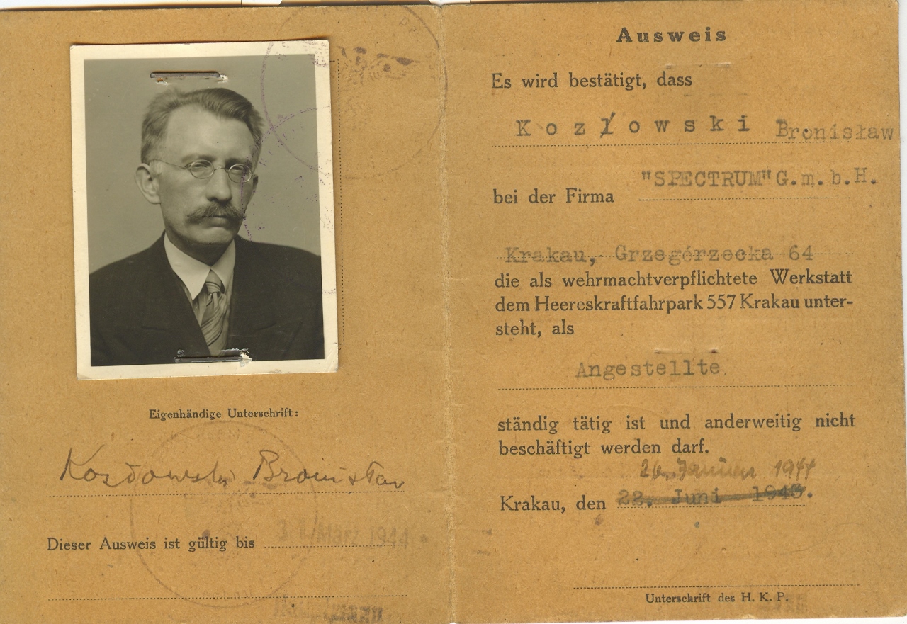 Fałszywy Personalausweiss Tadeusza Seweryna na nazwisko Bronisław Kozłowski, po 1941, wł. MHK (źródło: materiały prasowe organizatora)