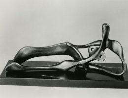 „Reclining Figure: Snake”, 1939–40 (źródło: materiały prasowe organizatora)