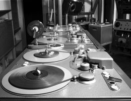 „Trough The Soundproof Curtain. The Polish Radio Experimental”, fot. Andrzej Zaborski,1962-1972 (źródło: materiały prasowe organizatorów)