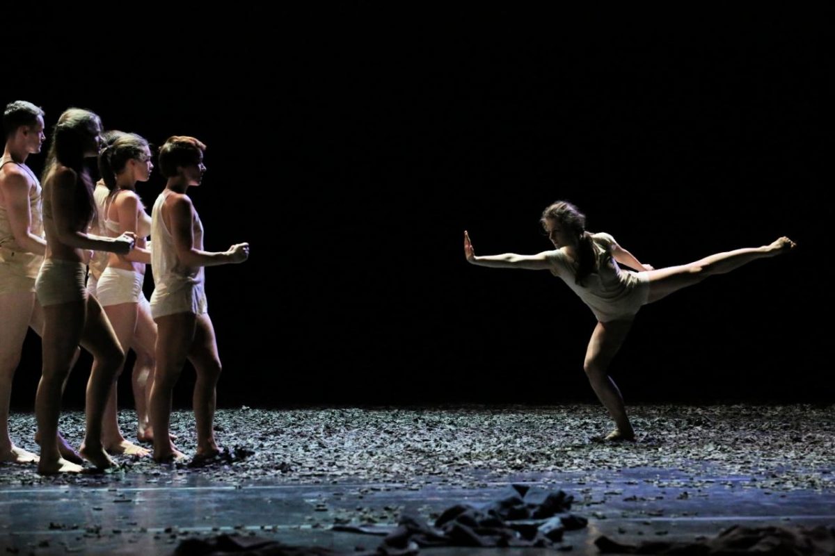 „Szeged Contemporary Dance Company”, II Międzynarodowy Festiwal Teatrów Tańca Scena Otwarta, Centrum Sztuki Mościce (źródło: materiały prasowe organizatorów)